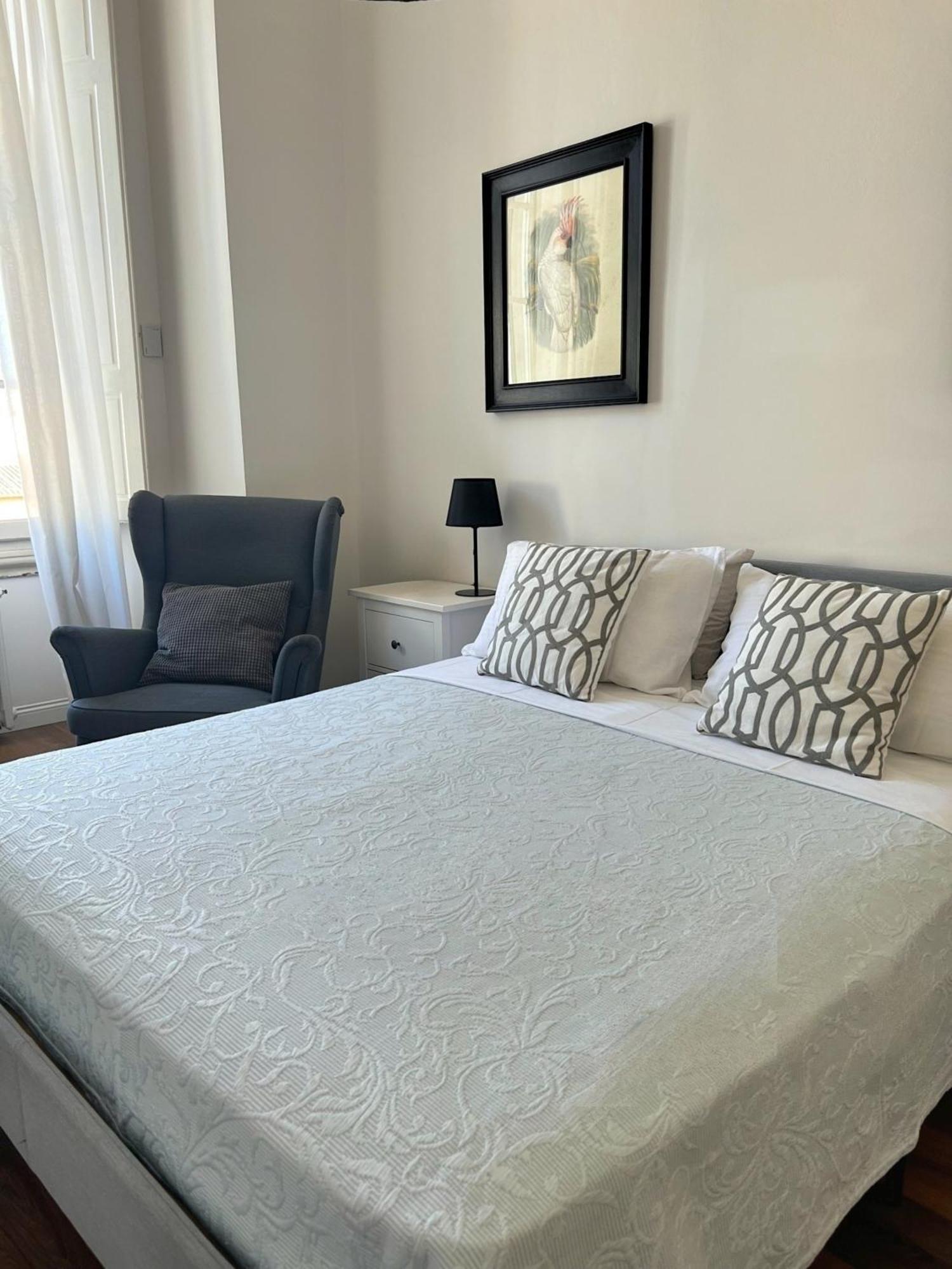 Apartment Santa Rosa 3 Bedrooms - Private Parking
